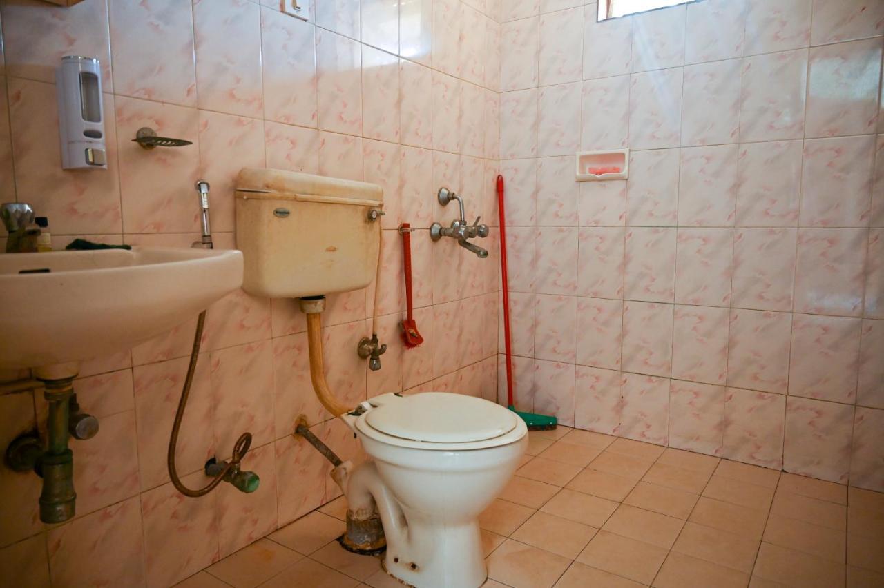 Ronne'S 2Bhk Lagoon Apartment -קלנגוטה מראה חיצוני תמונה