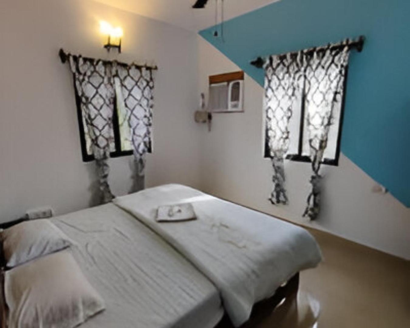 Ronne'S 2Bhk Lagoon Apartment -קלנגוטה מראה חיצוני תמונה