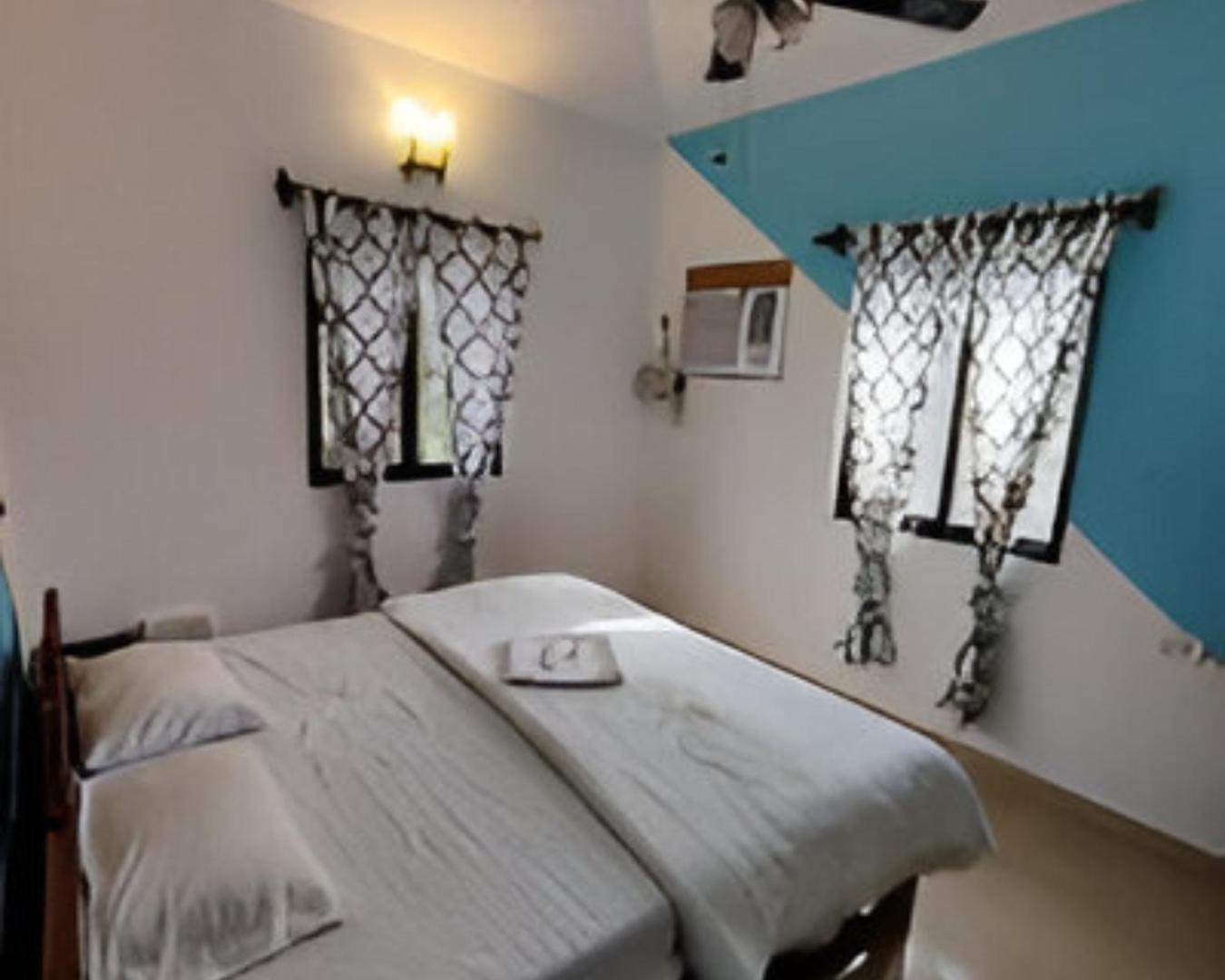 Ronne'S 2Bhk Lagoon Apartment -קלנגוטה מראה חיצוני תמונה