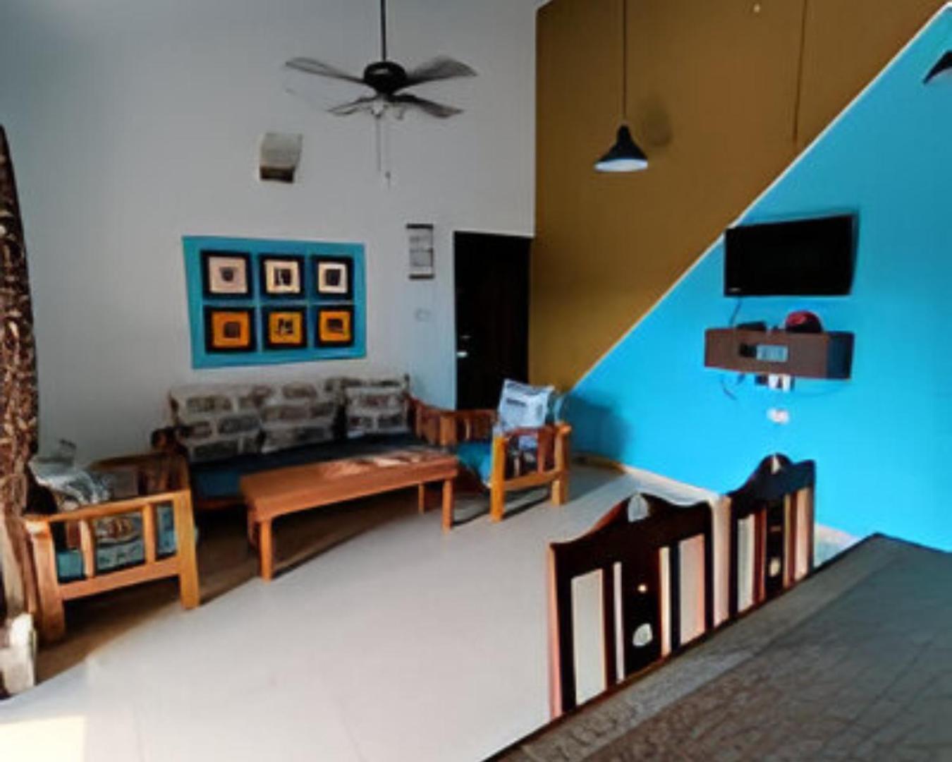 Ronne'S 2Bhk Lagoon Apartment -קלנגוטה מראה חיצוני תמונה