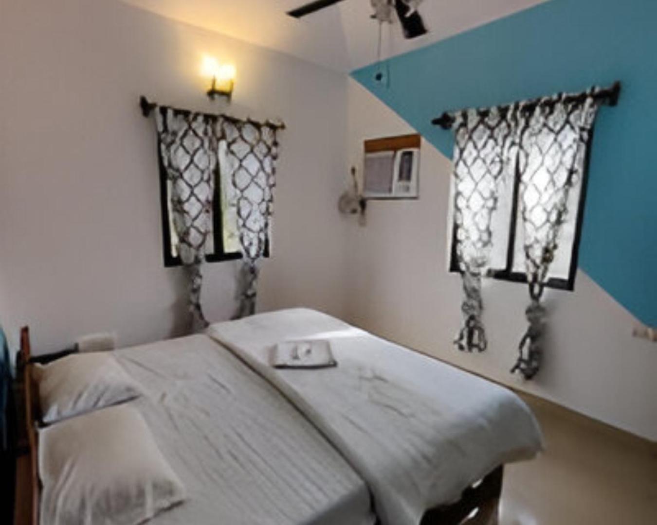 Ronne'S 2Bhk Lagoon Apartment -קלנגוטה מראה חיצוני תמונה
